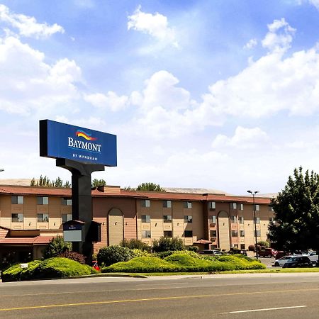Baymont By Wyndham Yakima Riverfront Bagian luar foto