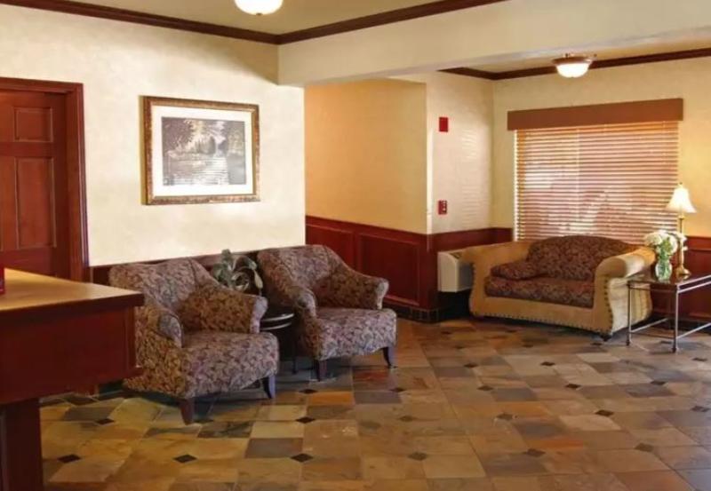Baymont By Wyndham Yakima Riverfront Bagian luar foto